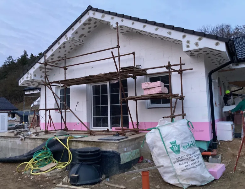 Bungalow in Bzince pod Javorinou during thermal insulation work